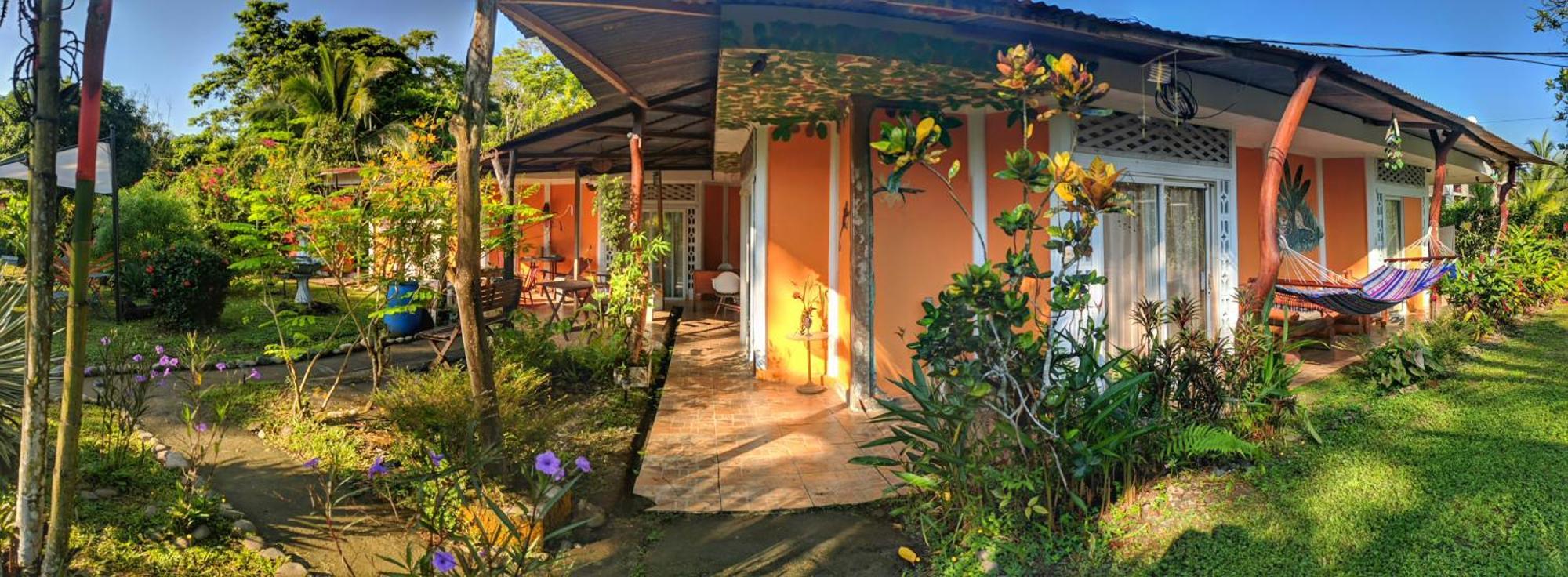 Secret Garden Hotel Cahuita Buitenkant foto