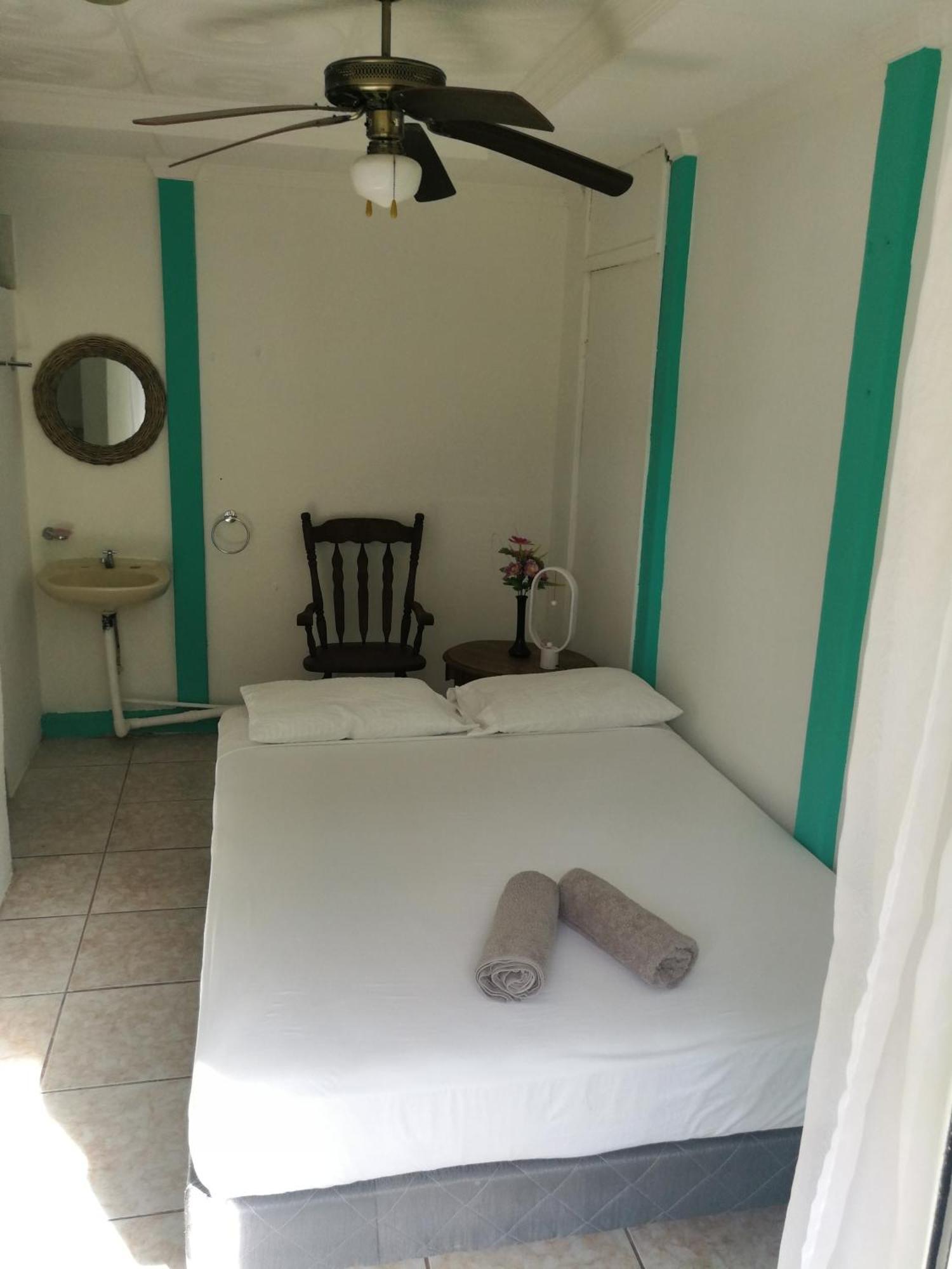 Secret Garden Hotel Cahuita Kamer foto